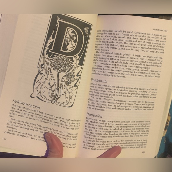 Aromatherapy An A-Z Book By Patricia Davis - Picture 4 of 9